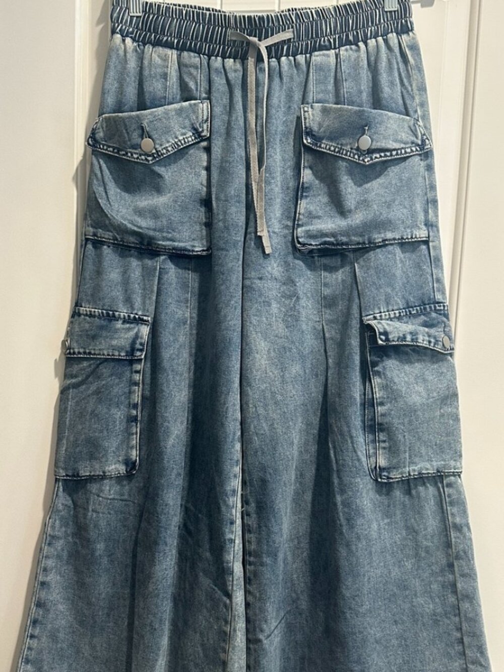 NWT Blue Velvet Wide Leg Washed Denim Pants size- LARGE